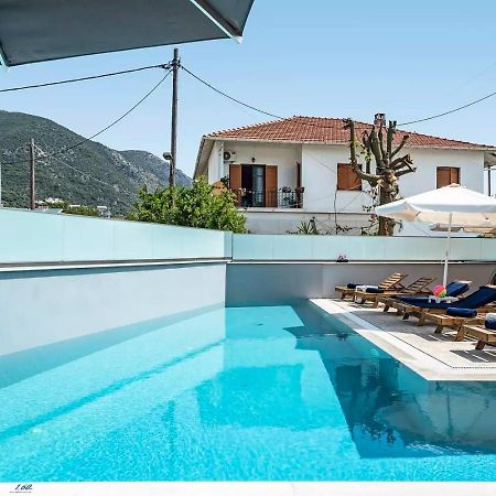 Blue Star Aparthotel Nidrí Kültér fotó
