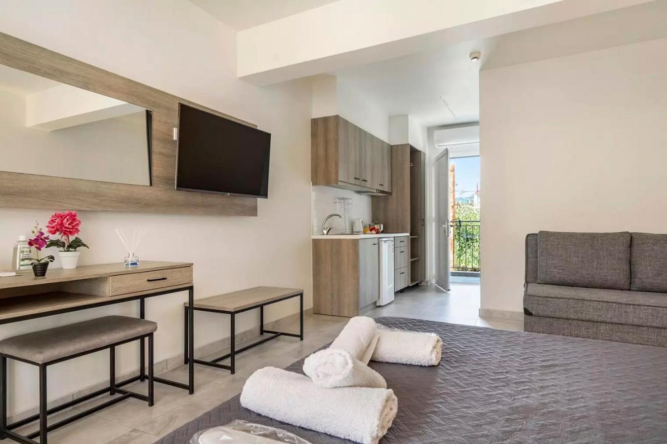 Blue Star Aparthotel Nidrí Kültér fotó
